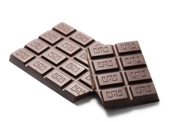 Handgemaakt, bio chocolade op wit wordt geïsoleerd. Voedsel achtergrond. — Stockfoto