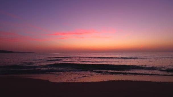 Goldener Sonnenaufgang Meer Und Wellen Strand Neujahrsmorgen — Stockvideo