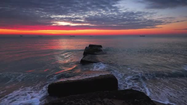 Прекрасний Схід Сонця Над Морем — стокове відео