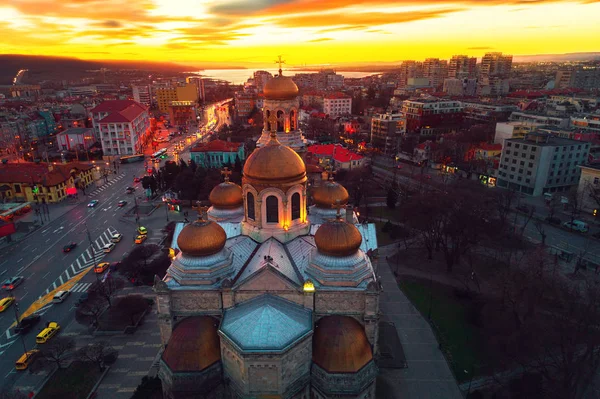 La Catedral de la Asunción en Varna, Vista aérea — Foto de Stock