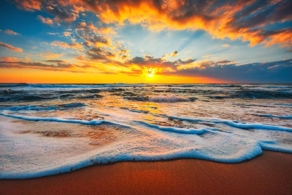 Sonnenaufgang Strand Oder Sonnenuntergang Über Dem Tropischen Meer Und Himmel — Stockfoto