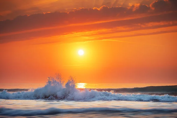 Beautiful Sunrise Wave Beach — Stock Photo, Image