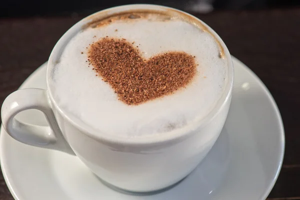 Kahve kalp şekli — Stok fotoğraf