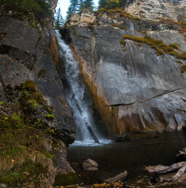 Waterfall on river Shinok — Stock Photo, Image