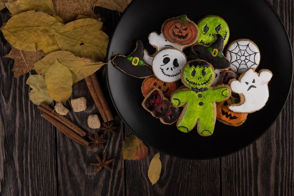 Domácí lahodné zázvorové sušenky na Halloween — Stock fotografie