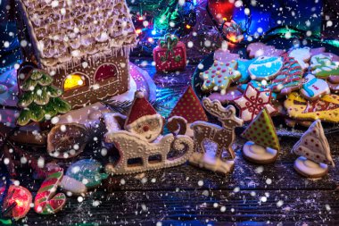 Yeni yıl ve Noel için zencefilli ekmek