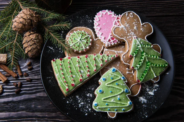 Año nuevo pan de jengibre casero — Foto de Stock