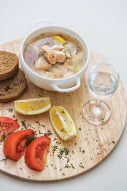 Rus geleneksel balık çorbası