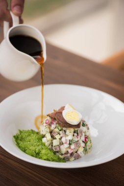 Geleneksel Rus Kvas çorba okroshka