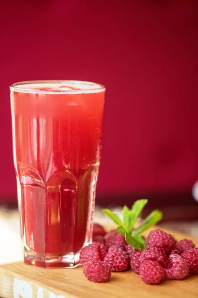 Fruit drink with raspberries — Stock Photo, Image