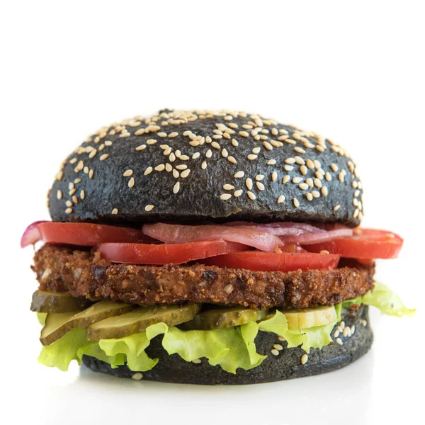 Duży czarny burger — Zdjęcie stockowe