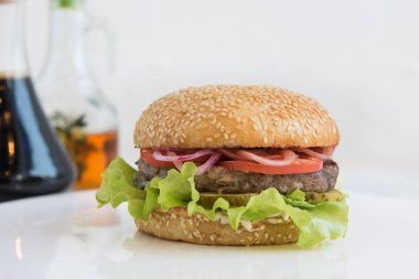 büyük lezzetli burger