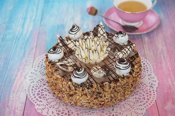 Cake on color background — Stock Photo, Image