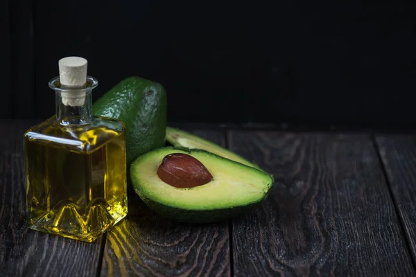 Oil of avocado — Stock Photo, Image