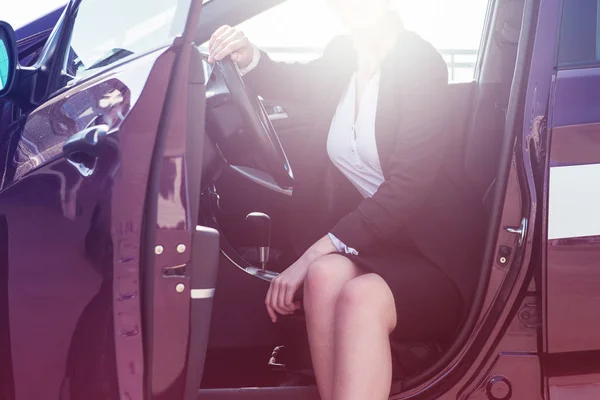 Woman in a car — Stock Photo, Image