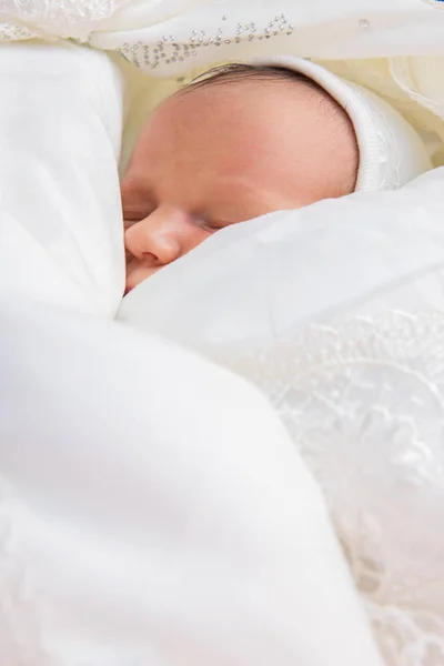 Slapende pasgeboren baby — Stockfoto