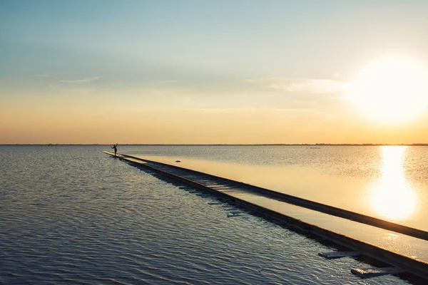 Atardecer de belleza en lago salado —  Fotos de Stock