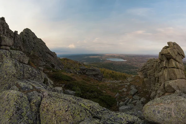 Schönheitsansichten in den Bergen des Altai — Stockfoto