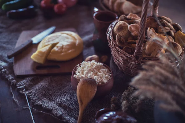 Alimentos domésticos ecológicos —  Fotos de Stock