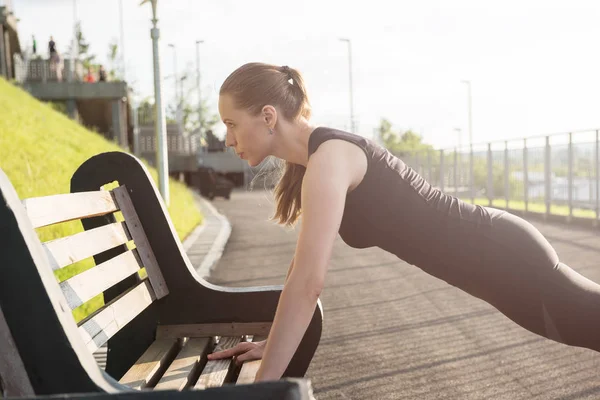 Modern fitnesz-élet — Stock Fotó