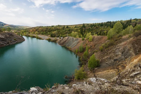 Lago azul em Altai — Fotografia de Stock