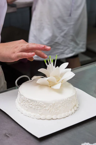 wedding cake with flowers