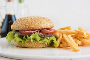 büyük lezzetli burger