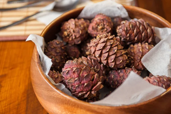 Pine cone closeup — Stock Photo, Image