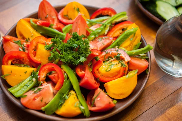 Légumes frais coupés multicolores — Photo