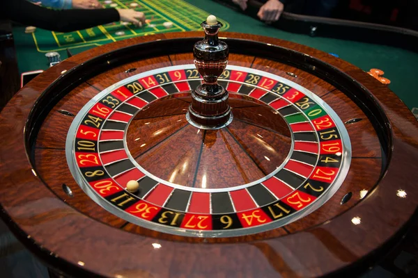 Casino, gioco d'azzardo e intrattenimento concetto — Foto Stock