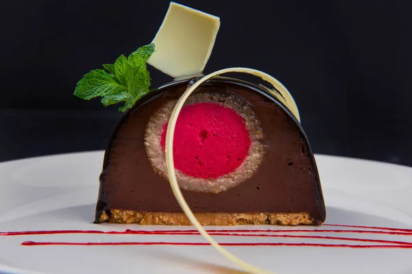 Delicioso bolo de chocolate closeup — Fotografia de Stock