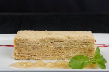 Esterhazy Torte tabakta