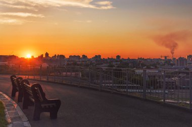 Barnaul 'un akşam fotoğrafı.