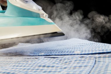 Buhar ile Ütü gömlek