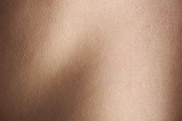 Текстура кожи на спине человека — стоковое фото