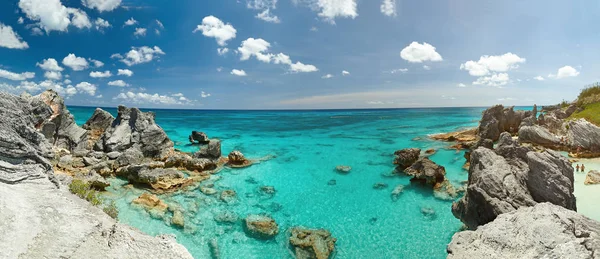 Panorama van de rotskust van Bermuda — Stockfoto
