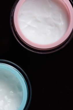 çekici cam kap için krem