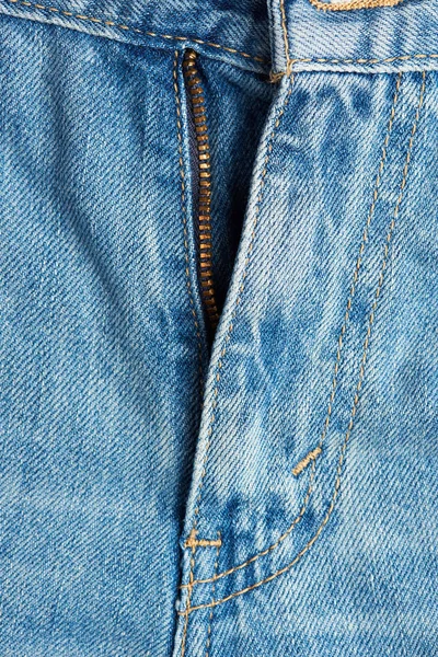 Kot pantolonun fermuarını aç — Stok fotoğraf