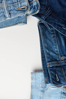 Mavi jeans yatılı çerçeve