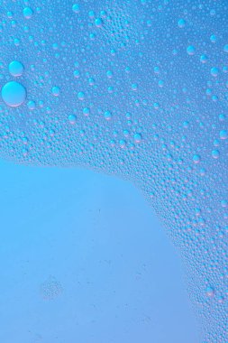 Köpük arka plan ile su