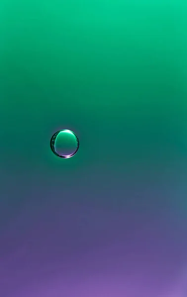 Burbuja de agua en la superficie —  Fotos de Stock