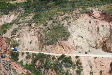 Kamyon kargo taşımak 