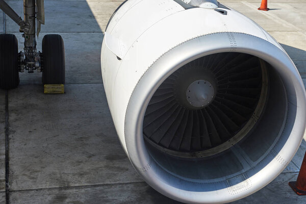 Big airplane turbine engine