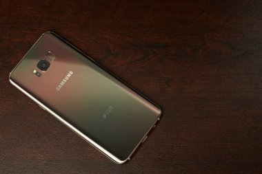 Arkadan Görünüm Samsung s8 artı smartphone