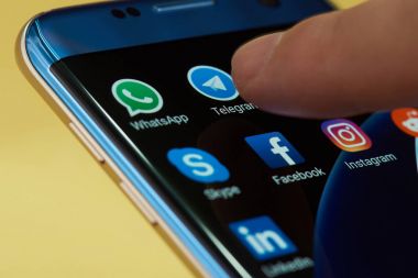 Telgraf uygulama simgesi başlatmak