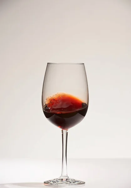 Glatte Oberfläche von Rotwein — Stockfoto