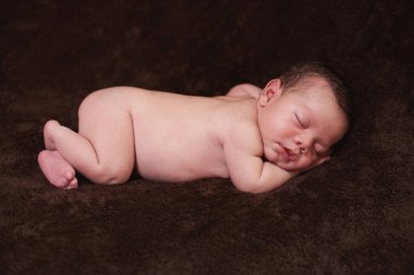 Şirin Bebek Uyku üzerinde battaniye