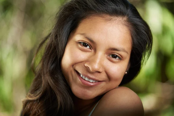 Diş kız headshot ile gülümseyen