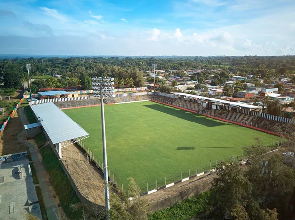 Studium de futebol no dia ensolarado — Fotografia de Stock