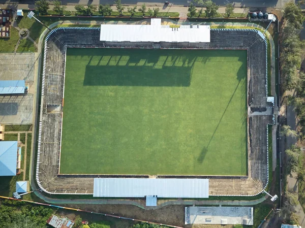 Avobe uitzicht op voetbalveld — Stockfoto